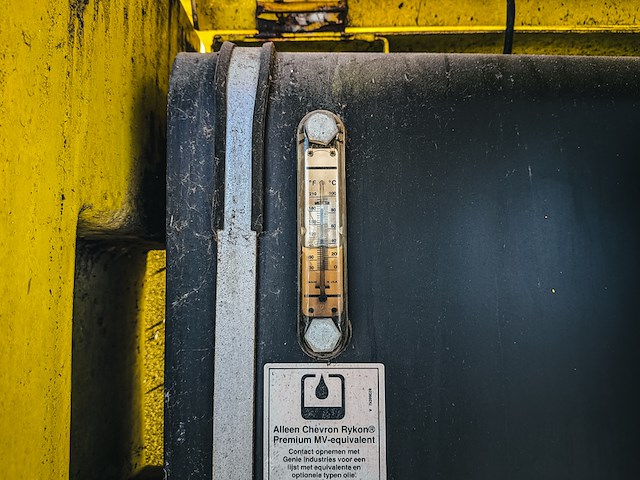 Knikarmhoogwerker, genie, z-60/34, 2003 - afbeelding 8 van  31