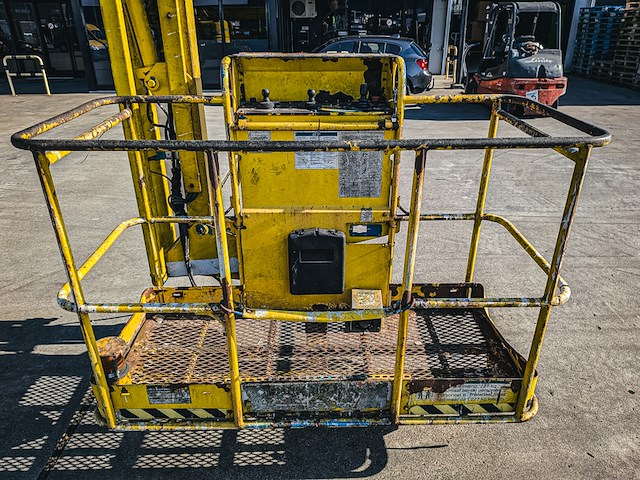 Knikarmhoogwerker, genie, z-60/34, 2003 - afbeelding 19 van  31