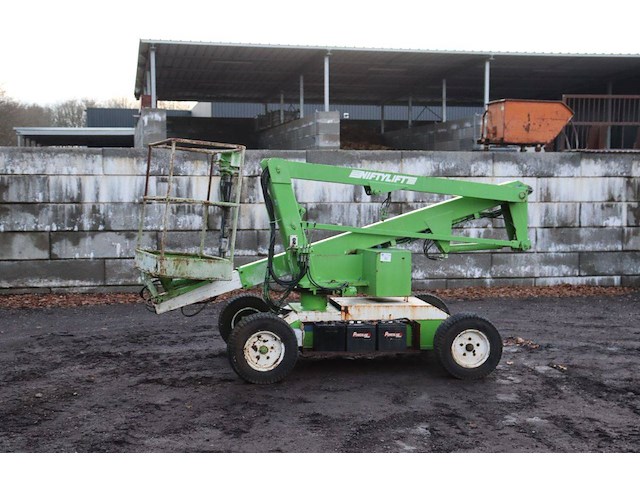 Knikarmhoogwerker niftylift height rider elektrisch - afbeelding 1 van  1