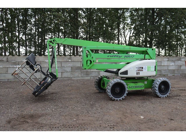 Knikarmhoogwerker niftylift hr17 hybrid hybride 225kg 17m 2014 - afbeelding 1 van  1