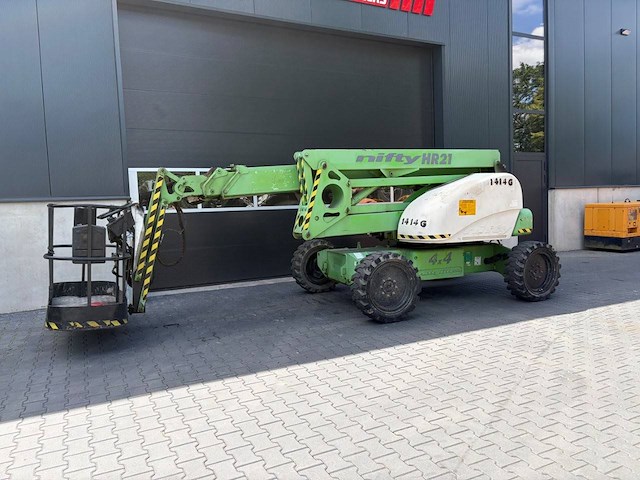 Knikarmhoogwerker niftylift hr21d 4x4 diesel 225kg 20.8m 2005 - afbeelding 1 van  1