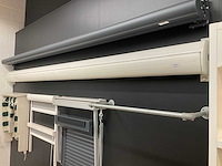 Knikarmscherm met afstandsbediening - afbeelding 1 van  4