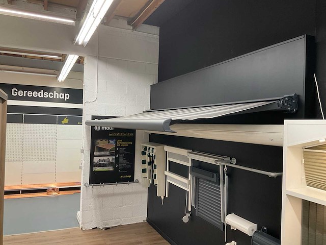 Knikarmscherm met afstandsbediening - afbeelding 2 van  4