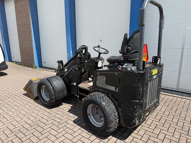 Knikmops - 180 - shovel - 2020 - afbeelding 4 van  24
