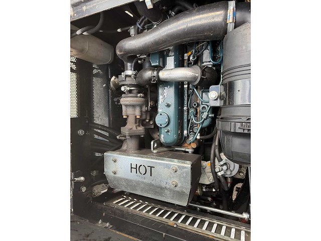 Knikmops - 180 - shovel - 2020 - afbeelding 13 van  24