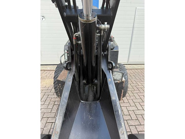 Knikmops - 180 - shovel - 2020 - afbeelding 14 van  24