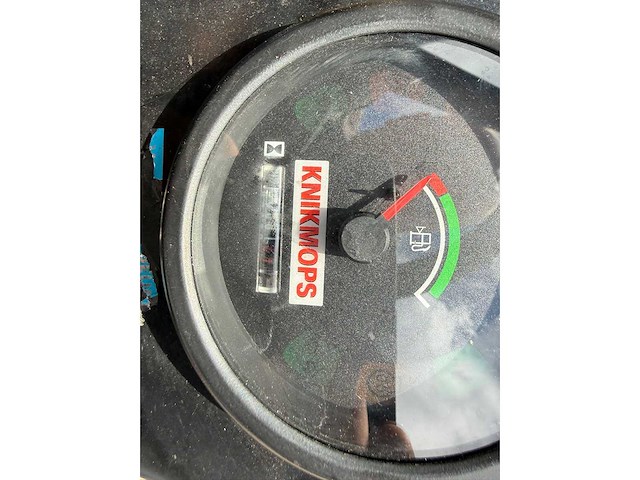 Knikmops - 180 - shovel - 2020 - afbeelding 15 van  24
