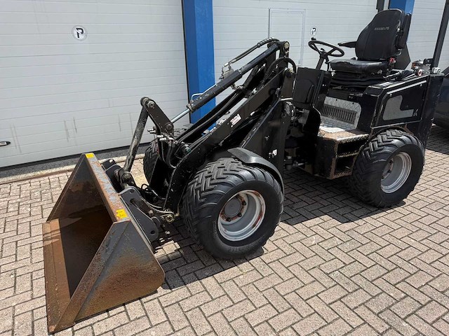 Knikmops - 180 - shovel - 2020 - afbeelding 18 van  24