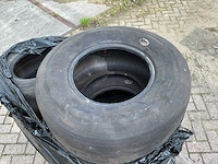 Knikmops good year asfalt banden (5x) - afbeelding 4 van  9