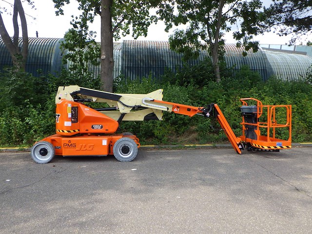Kniktelescoophoogwerker jlg e400 ajpn 14.19m elektrisch 2014 - afbeelding 1 van  1