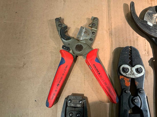 Knipex ,klauke ,haupa tangen t.b.v elektra instalatie (5x) - afbeelding 2 van  7