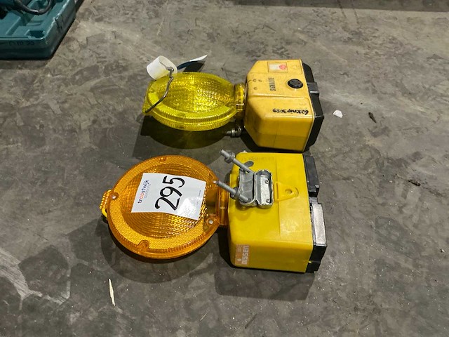 Knipperlicht (2x) - afbeelding 2 van  2