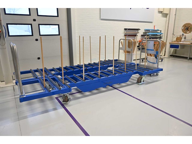 Knoll feinmechanik glas transportwagen inclusief glashouders - afbeelding 1 van  9