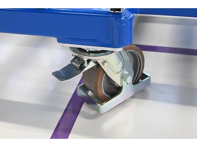 Knoll feinmechanik glas transportwagen inclusief glashouders - afbeelding 4 van  9