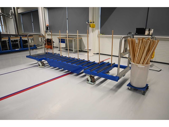 Knoll feinmechanik glas transportwagen inclusief glashouders - afbeelding 2 van  9