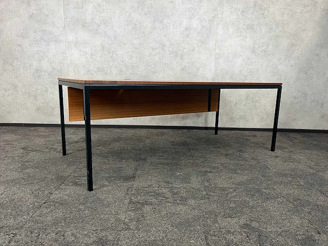 Knollstudio - bureau met schaamschot 200x90 - afbeelding 1 van  9