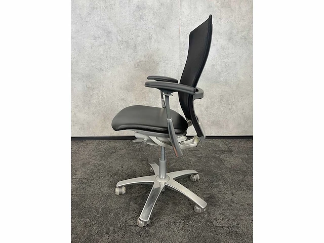 Knollstudio - ergonomische bureaustoel - afbeelding 2 van  14