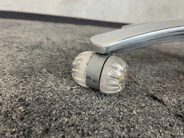 Knollstudio - ergonomische bureaustoel - afbeelding 6 van  14