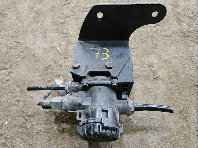 Knorr-bremse - ebs - modulator - afbeelding 1 van  3