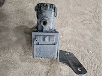 Knorr-bremse - ebs - modulator - afbeelding 2 van  3