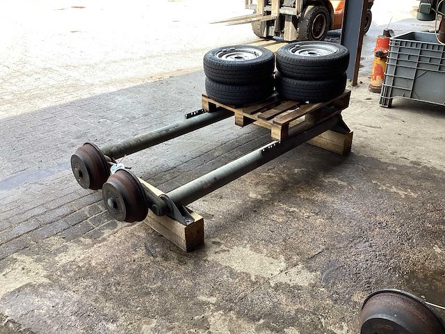 Knott assen tandem aanhangwagen onderdelen en accessoires - afbeelding 3 van  5