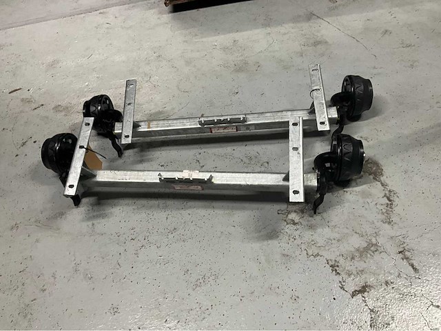 Knott geremde as set - afbeelding 1 van  1