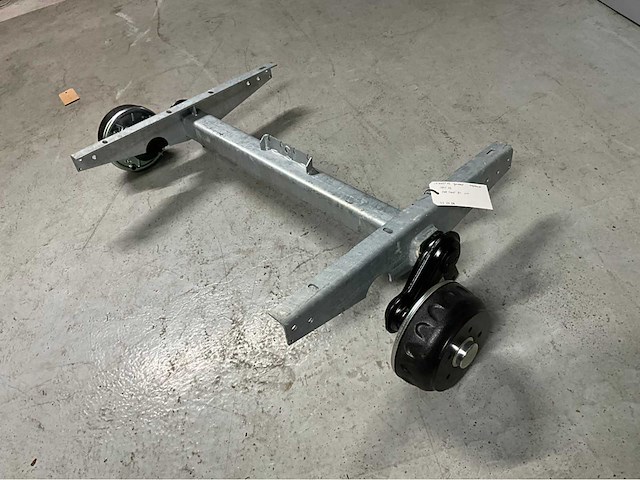 Knott geremde as - afbeelding 1 van  1