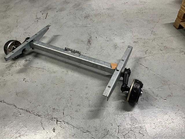 Knott geremde as - afbeelding 1 van  2