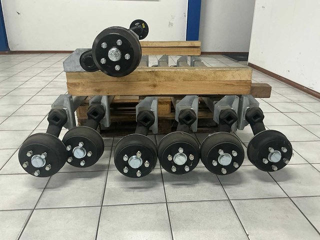 Knott geremde torsie as (7x) - afbeelding 2 van  11