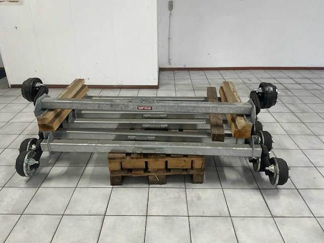 Knott geremde torsie as (7x) - afbeelding 1 van  11