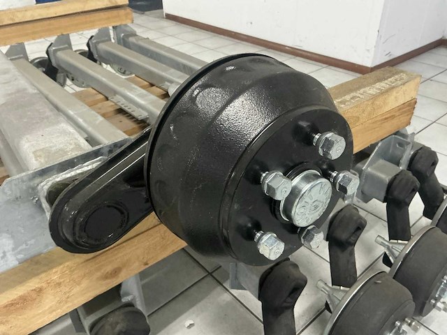 Knott geremde torsie as (7x) - afbeelding 6 van  11