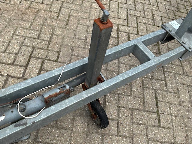 Knott vg 10-h boottrailer - afbeelding 2 van  12