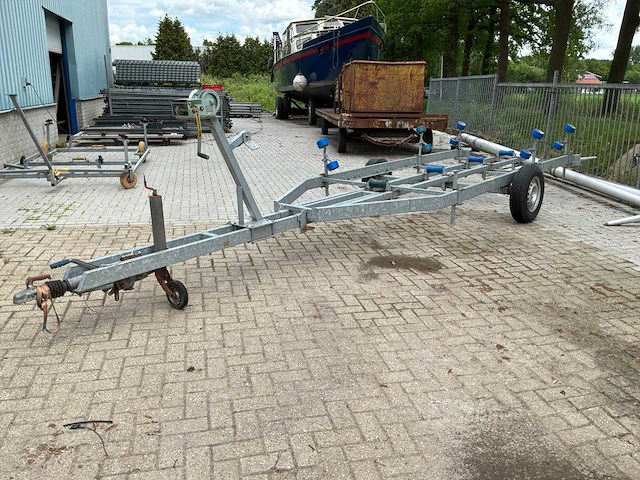 Knott vg 10-h boottrailer - afbeelding 1 van  12