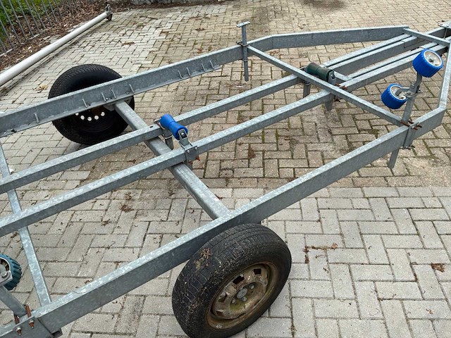 Knott vg 10-h boottrailer - afbeelding 8 van  12