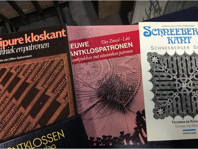 Knutsel en handwerk : kantklossen - afbeelding 3 van  4