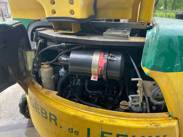 Kobelco 30sr minigraafmachine - afbeelding 12 van  19