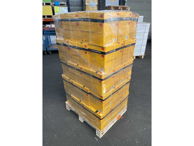 Kodak a4 80gram universal copy paper 2 pallets - afbeelding 1 van  2