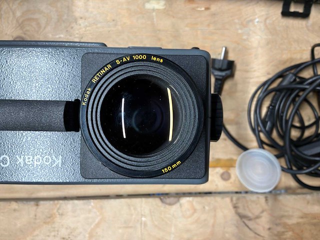 Kodak carousel s-av2010 projector - afbeelding 6 van  9