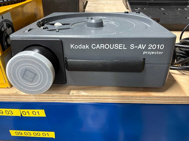 Kodak carousel s-av2010 projector - afbeelding 2 van  9