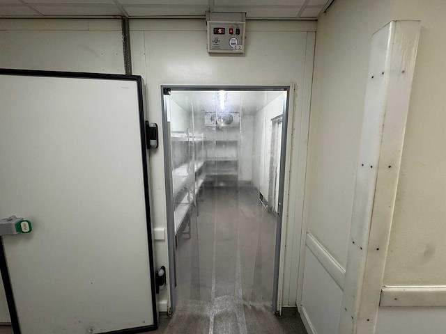 Koel- en vriescel combinatie met compressor - afbeelding 9 van  30