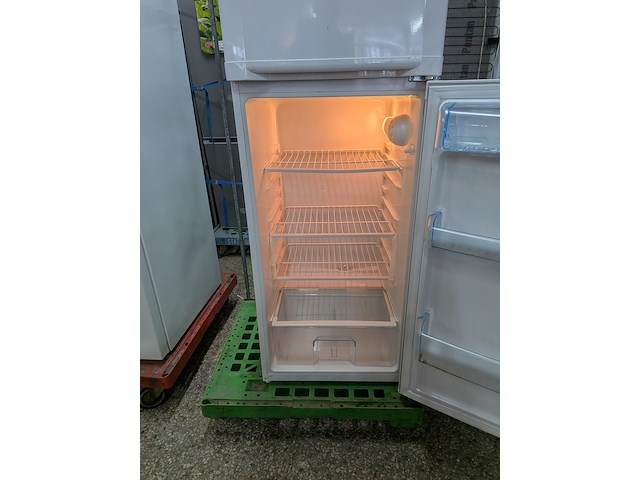 Koel- / vriescombinatie beko, dsa25012 - afbeelding 3 van  6