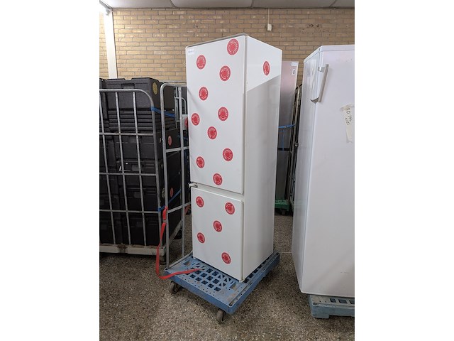 Koel- / vriescombinatie, pelgrim, kb8304a/p04 - afbeelding 1 van  5