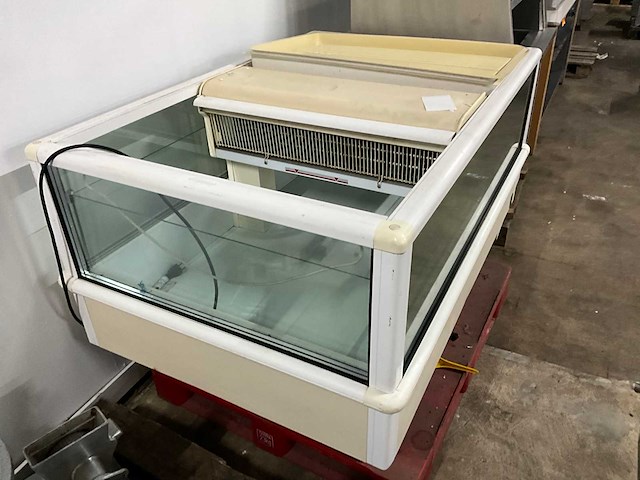 Koel- / warmhoudvitrine (2x) - afbeelding 5 van  9