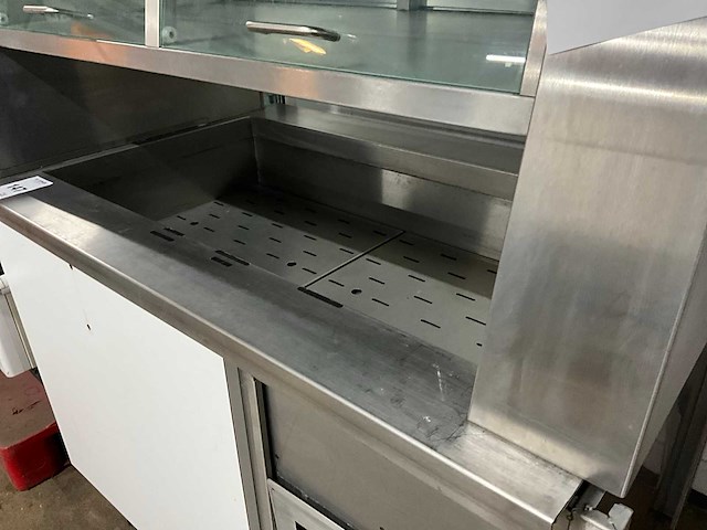 Koel- / warmhoudvitrine (2x) - afbeelding 8 van  9