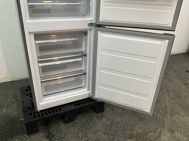 Koel-vries combinatie midea mb468a2 koelkast - afbeelding 6 van  9