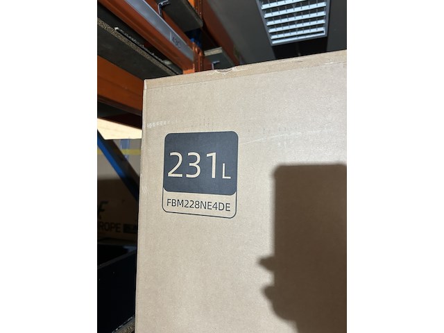 Koel-vriescombinatie 231 liter chiq, fbm228ne4de - afbeelding 2 van  4