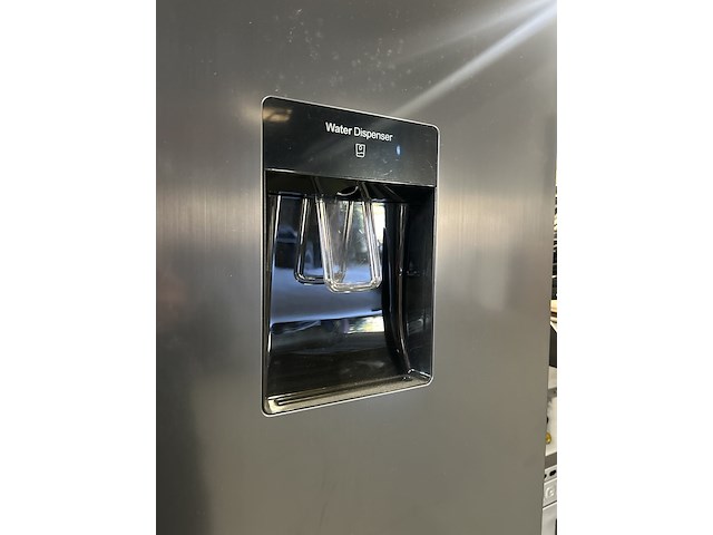 Koel-vriescombinatie 231 liter chiq, fbm228ne4de - afbeelding 2 van  8