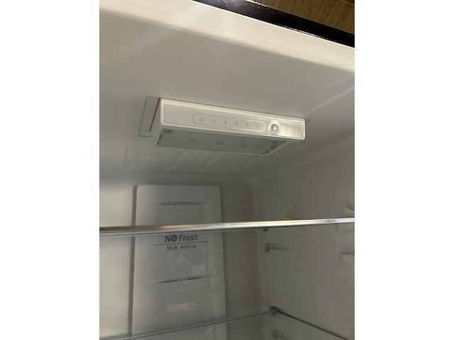 Koel-vriescombinatie 231 liter chiq, fbm228ne4de - afbeelding 8 van  8