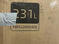 Koel-vriescombinatie 231 liter chiq, fbm228ne4de - afbeelding 2 van  2