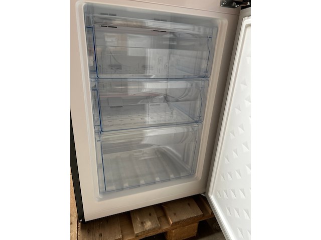 Koel-vriescombinatie 231 liter, chiq, fbm228ne4de - afbeelding 5 van  6